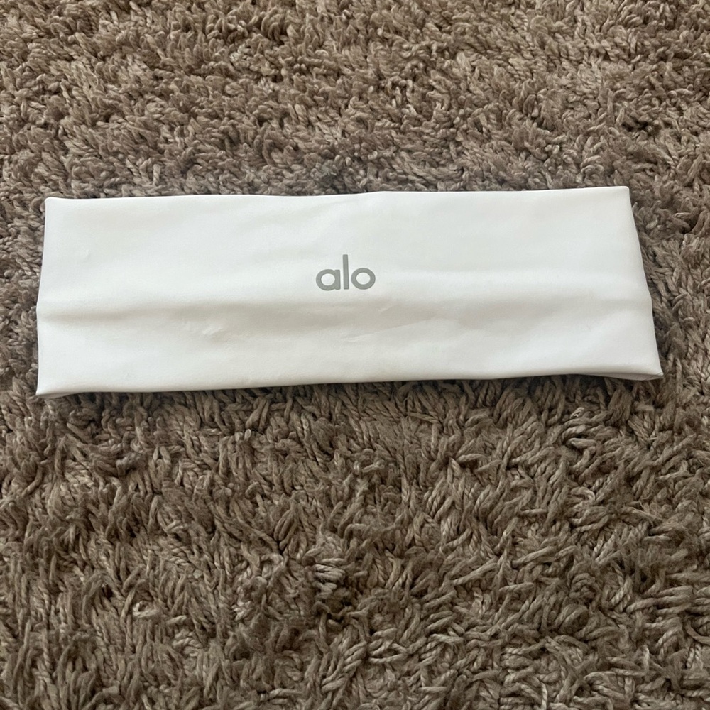Alo Yoga Airlift Headband